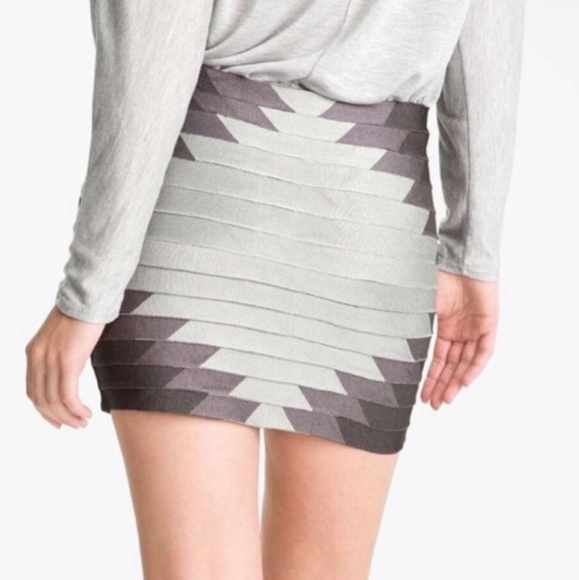 Haute hippie charcoal gray mini skirt - Picture 2 of 2